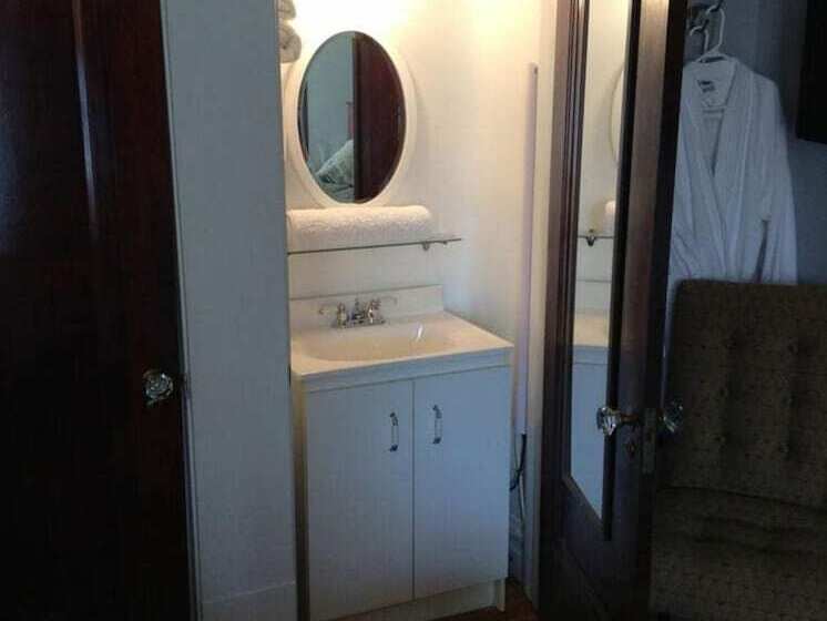 스탠다드 룸, Le 100 St Laurent