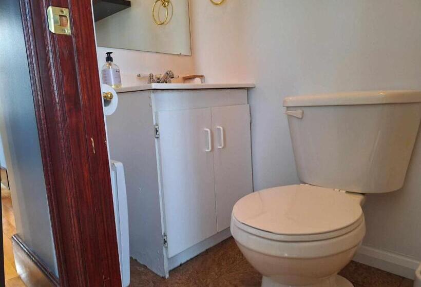 패밀리 룸, Le 100 St Laurent