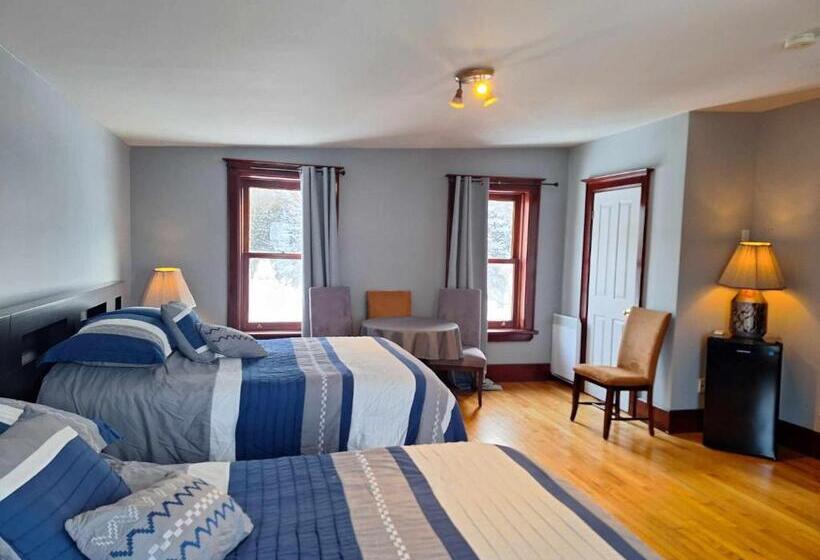 패밀리 룸, Le 100 St Laurent