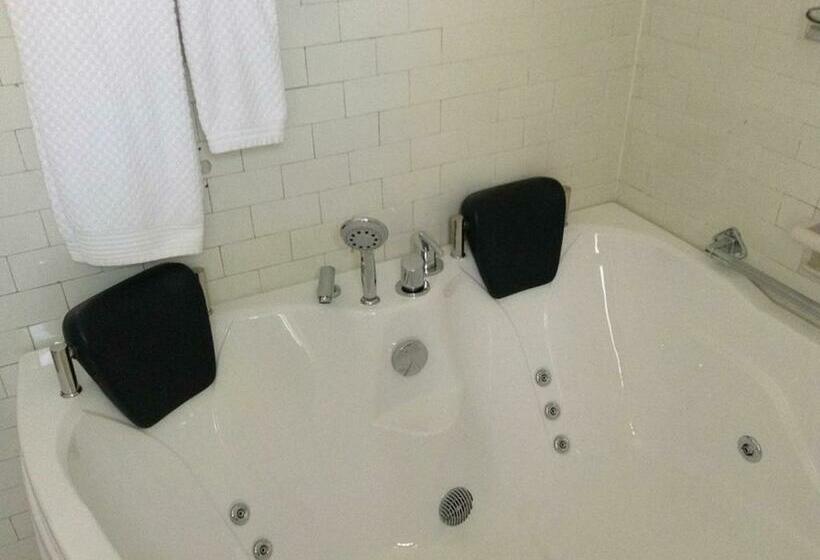 스탠다드 룸, Le 100 St Laurent