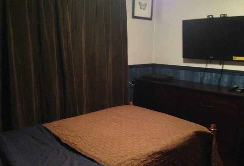 Номер Economy Индивидуальный, Nisku Guest House