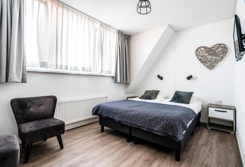 Кровать в Общей Комнате, Duinhotel Haga