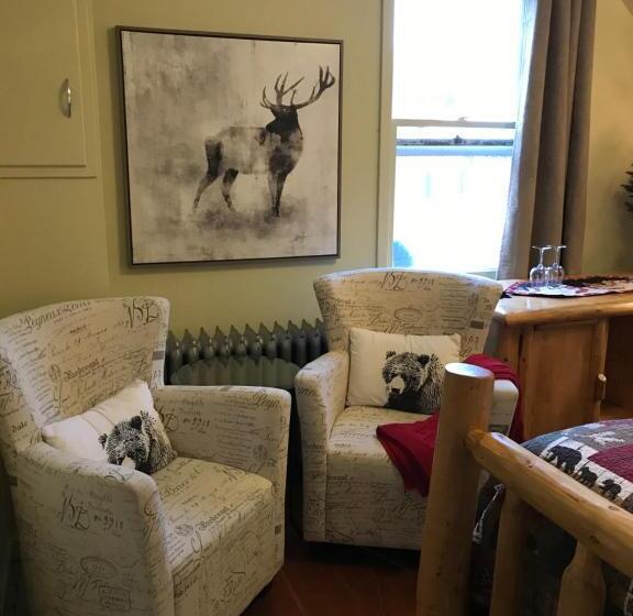 غرفة قياسية مطلة على الجبل, Holiday Lodge Bed And Breakfast