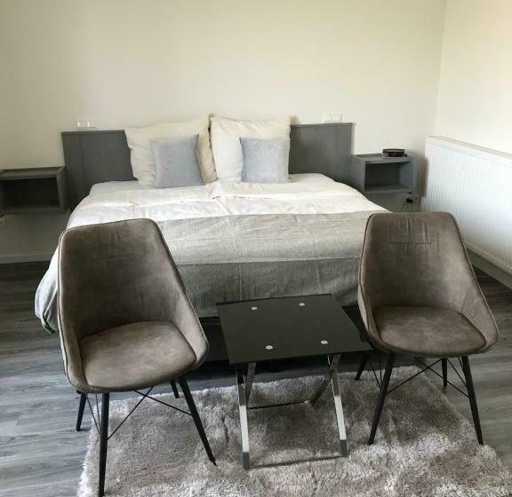 주니어 스위트 발코니, Bemelmans