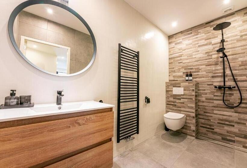 Номер Стандарт, Familie Hotel & Apartments Alkmaar