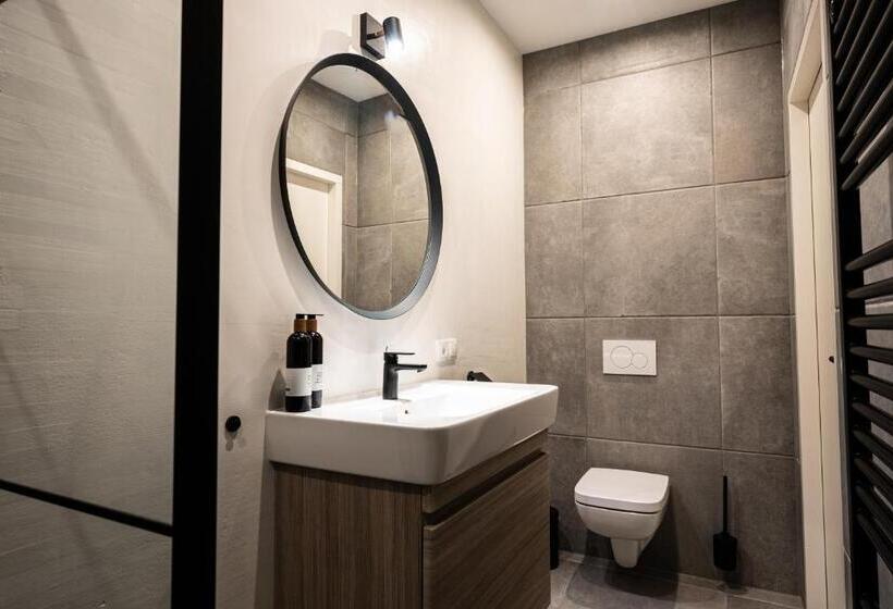 Номер Стандарт, Familie Hotel & Apartments Alkmaar