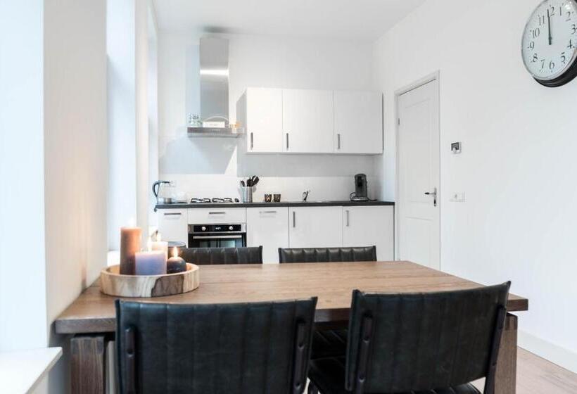 Апартаменты Deluxe 1 Спальня, Familie Hotel & Apartments Alkmaar