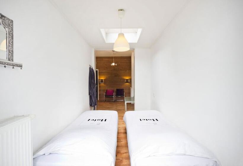 Номер Стандарт, Familie Hotel & Apartments Alkmaar