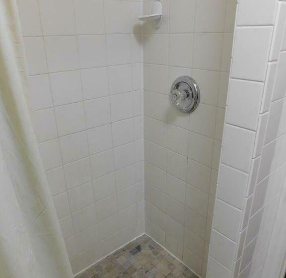 스탠다드 트리플 룸, Filmores