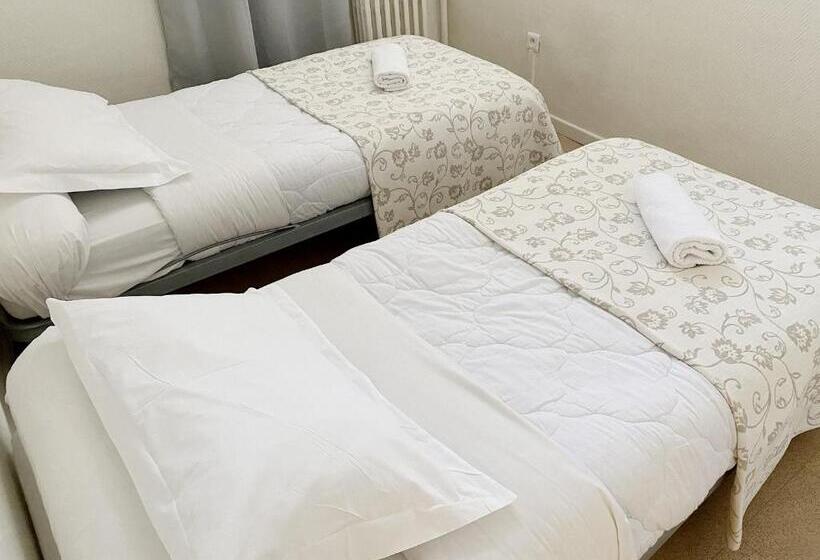 スタンダード４人部屋, Paul