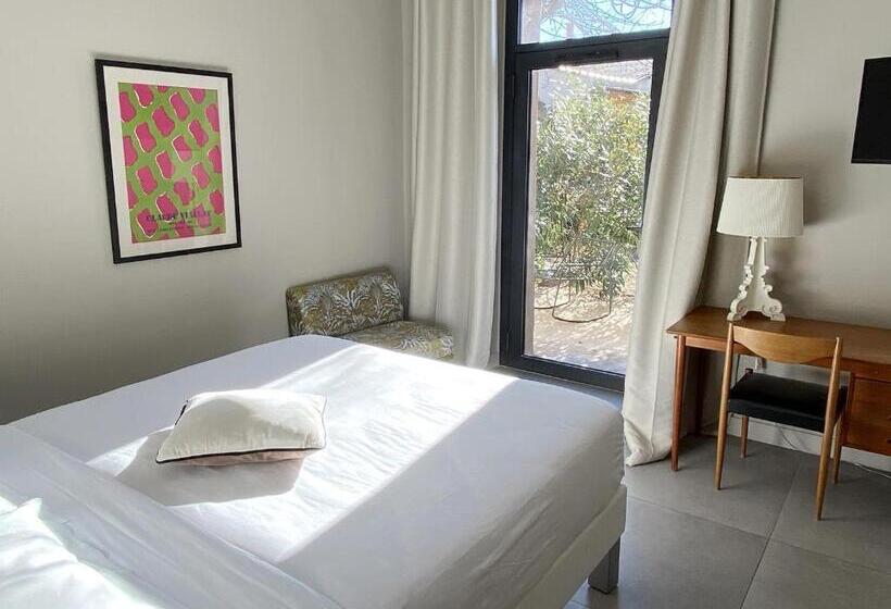 デラックスルーム, Paul