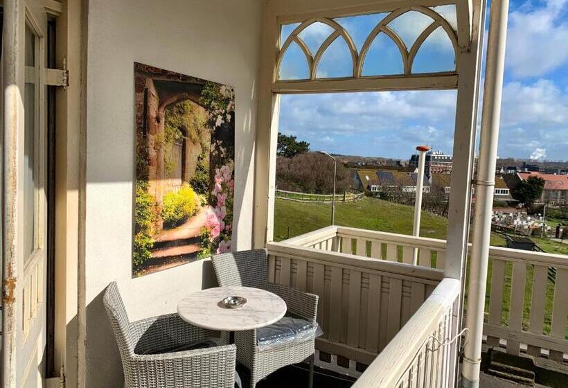 חדר סטנדרט, Mare Sanat