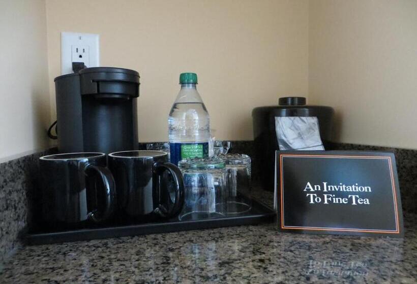 장애인을 위한 킹사이즈 침대 스탠다드 룸, Poplar Tree Inn