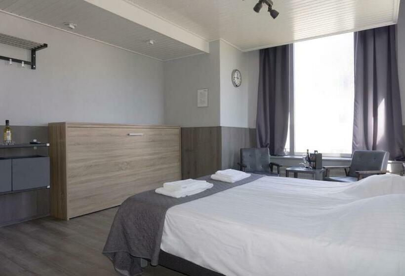 اتاق استاندارد سه نفره, Waddengenot