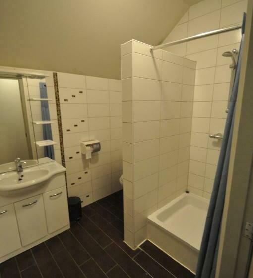 اتاق استاندارد سه نفره, Waddengenot