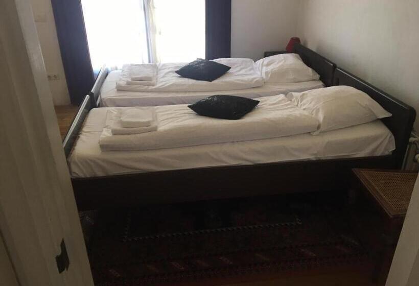 خانه 1 خوابه, Waddengenot