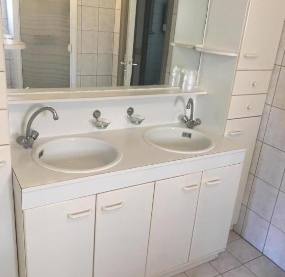 خانه 3 خوابه, Waddengenot