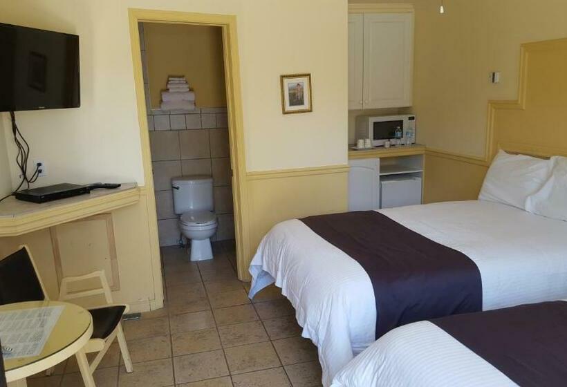 Номер Стандарт 2 Двуспальные Кровати, Motel Le Refuge