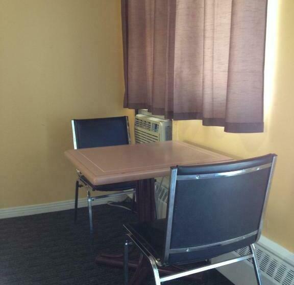 スタンダードルーム, Motel Saint Jacques