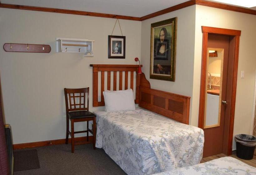 Quarto Familiar, North Star Motel