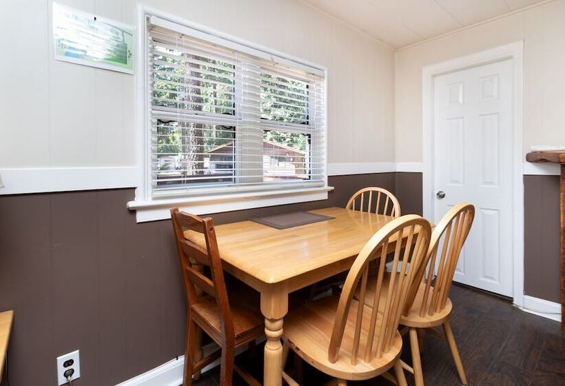 خانه 1 خوابه, Riverbend Cottages & Rv Resort