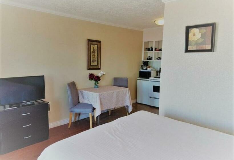 Номер Стандарт Вид на Море, Westview Centre Motel Ltd