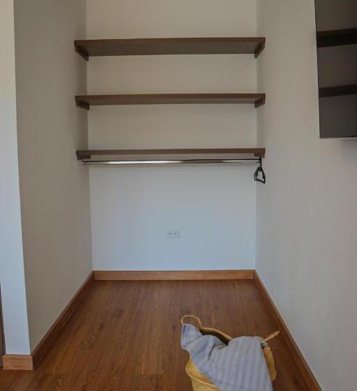 חדר סטנדרט לשלושה עם מרפסת, Genazzano Hotel Boutique