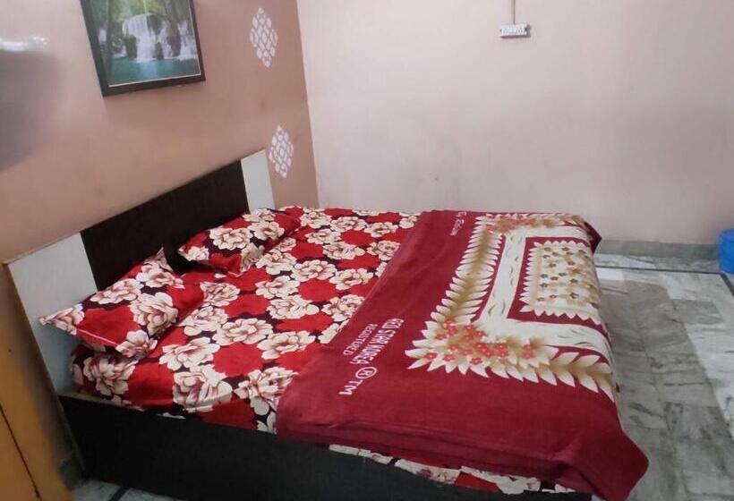 Номер Стандарт, Oyo Hotel Avs 8268