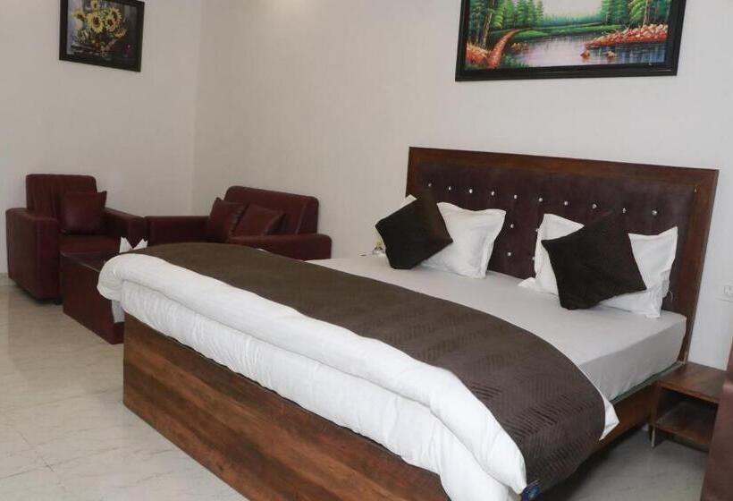 חדר דלוקס, Sun River Resort