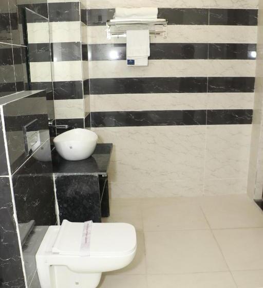 חדר סטנדרט עם מיטת קינג, Sun River Resort