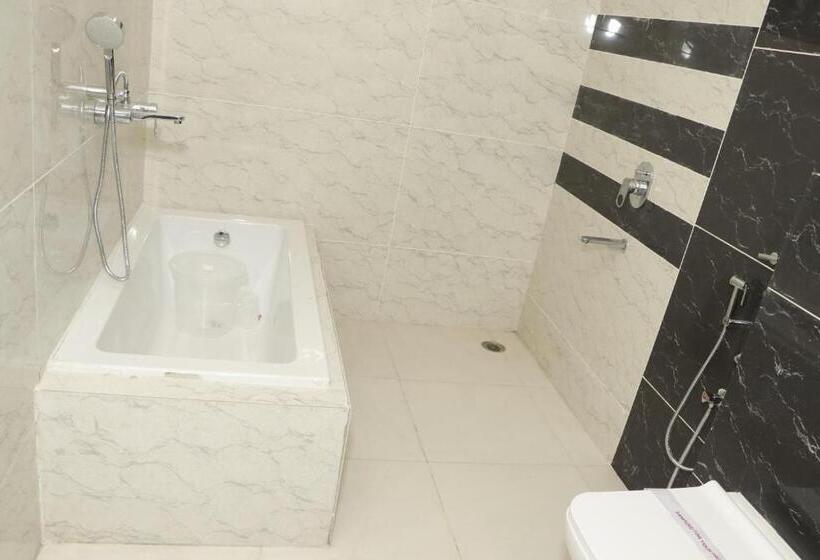 חדר סטנדרט עם מיטת קינג, Sun River Resort