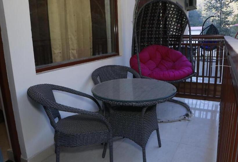 חדר סטנדרט עם מיטת קינג, Sun River Resort