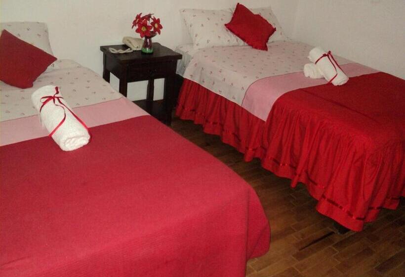 غرفة عائلية, Conquistadores Inn