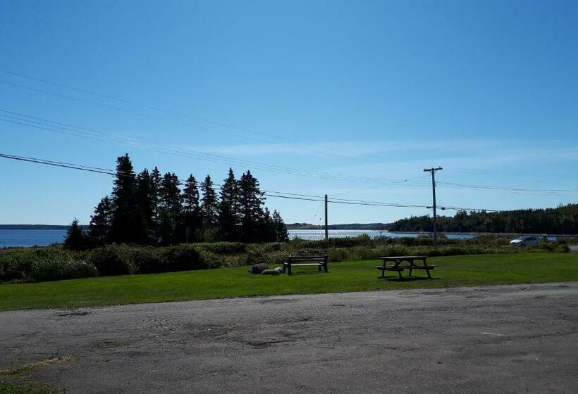 Süit, Atlantic View Motel