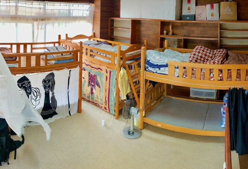 מיטה בחדר משותף, Hostel Yadoari