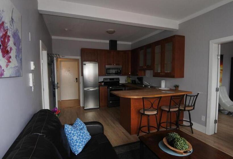 דירת שני חדרים, Black Rooster Guesthouse