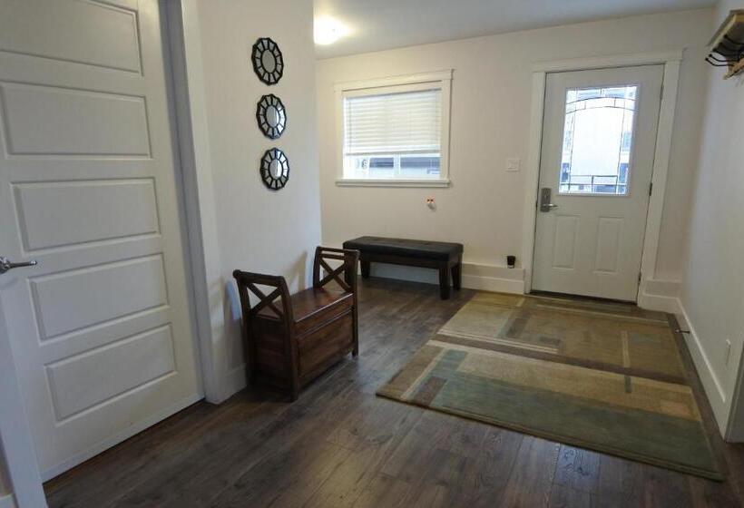 דירת חדר סופריור, Black Rooster Guesthouse