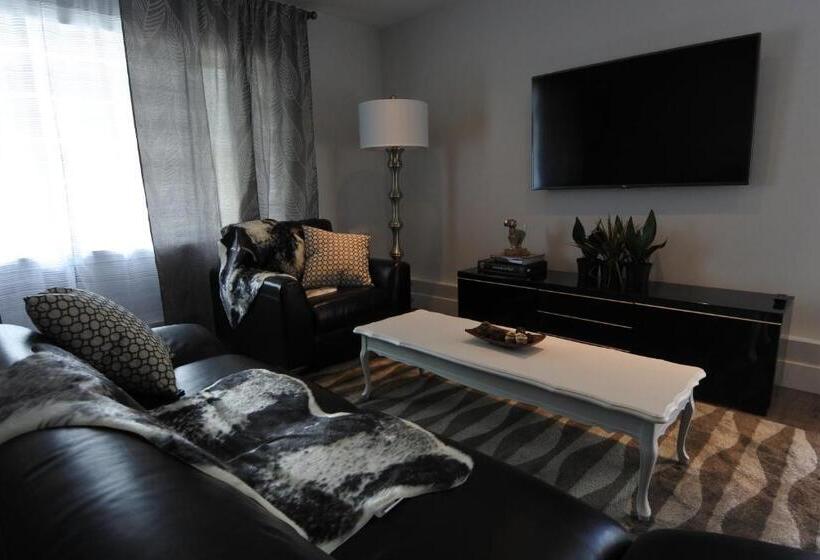 דירת חדר סופריור, Black Rooster Guesthouse