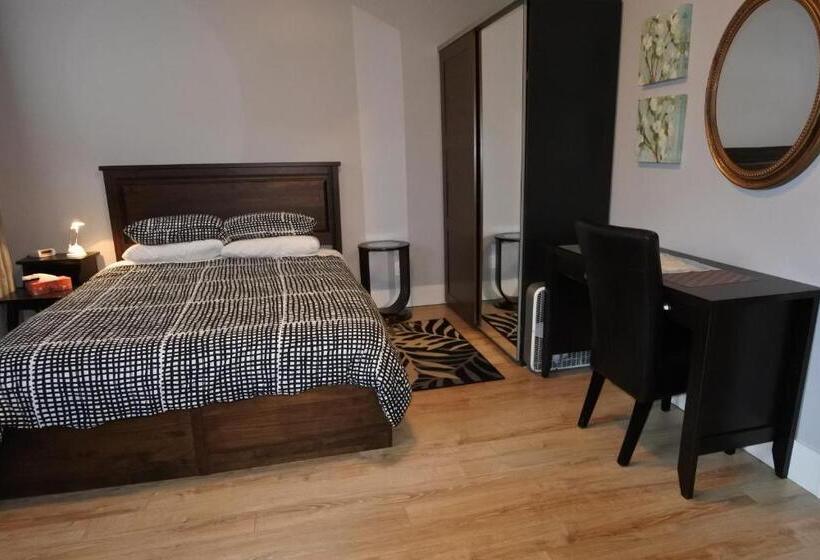 דירת חדר, Black Rooster Guesthouse