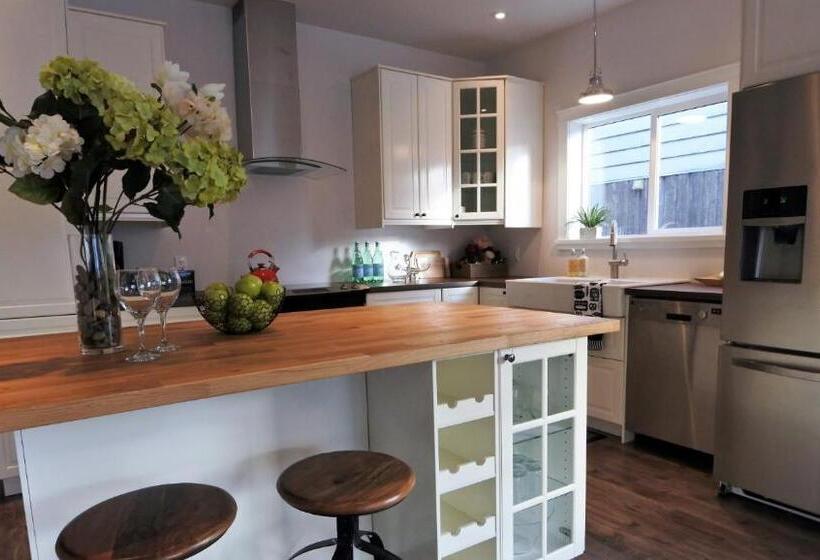 דירת חדר סופריור, Black Rooster Guesthouse