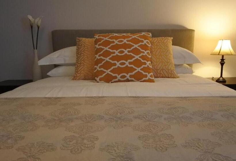 דירת חדר סופריור, Black Rooster Guesthouse