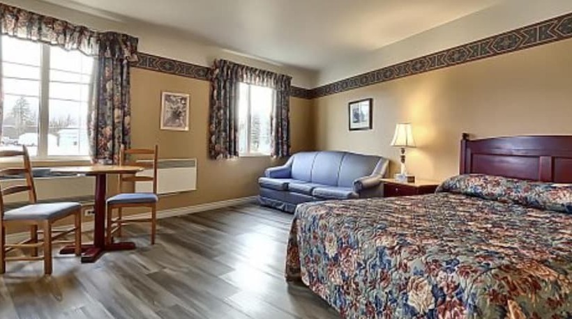 스위트, Hôtel Le Portneuvois