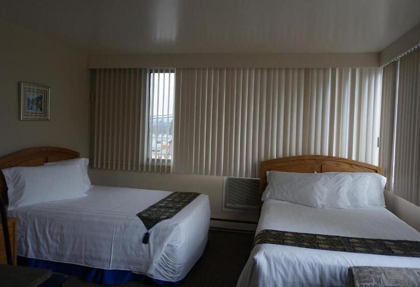 Номер Стандарт 2 Двуспальные Кровати, Marine Inn