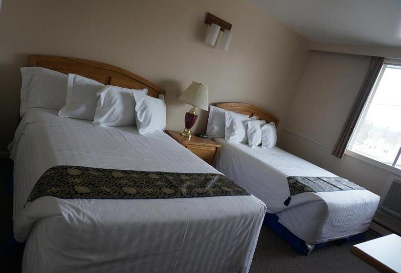 Номер Стандарт 2 Двуспальные Кровати, Marine Inn