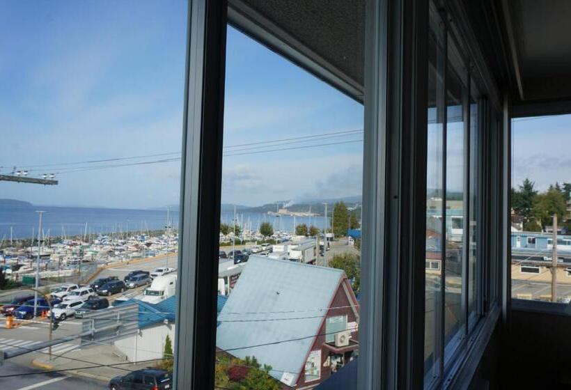 Четырехместный Номер Стандарт Вид на Море, Marine Inn