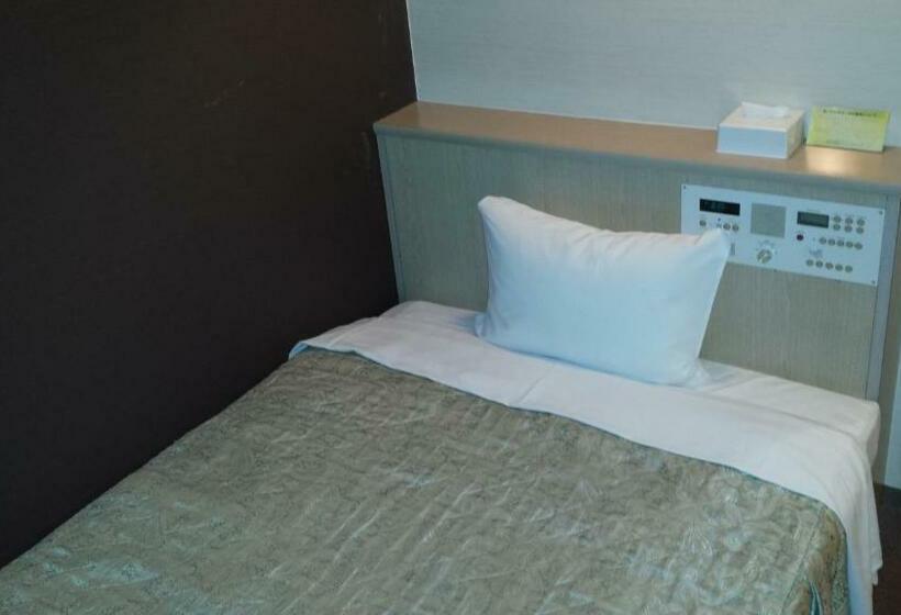 חדר סטנדרט יחיד, Uwajima Regent