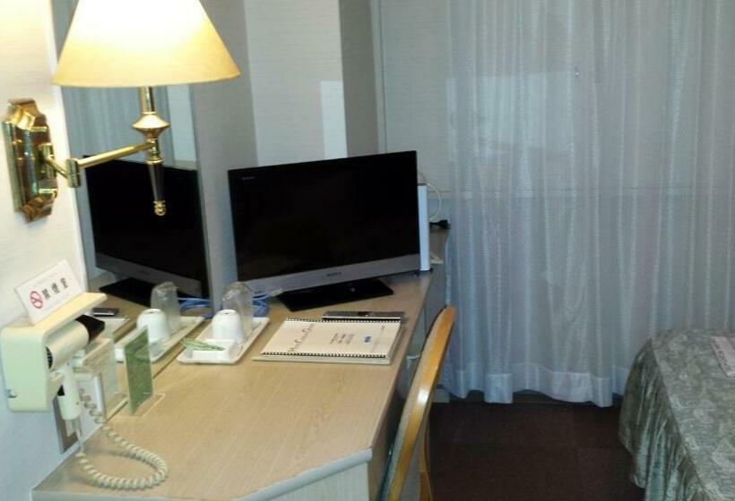 חדר סטנדרט יחיד, Uwajima Regent