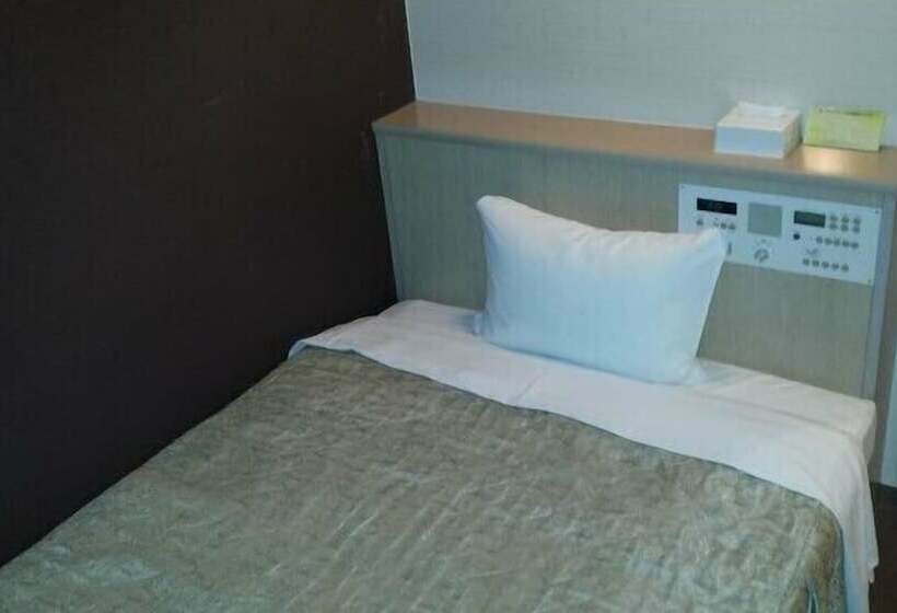 חדר סטנדרט יחיד, Uwajima Regent