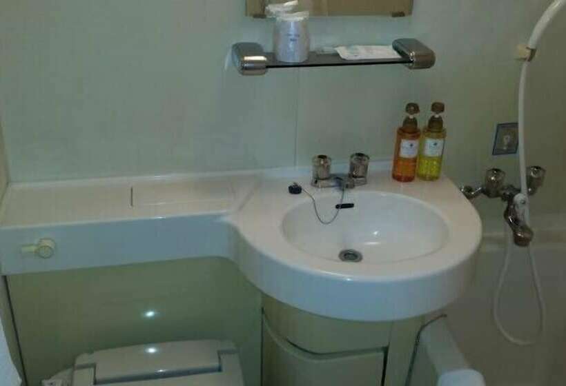 חדר סטנדרט יחיד, Uwajima Regent