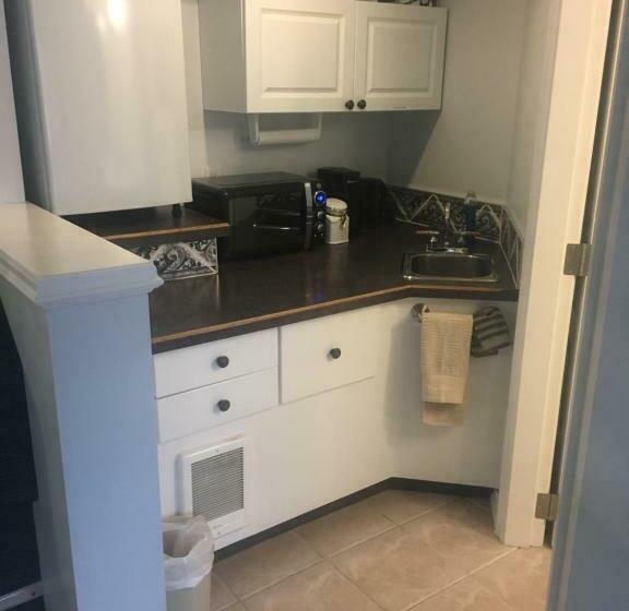 מיטת קינג בסוויטה, Long Lake Waterfront Bed And Breakfast